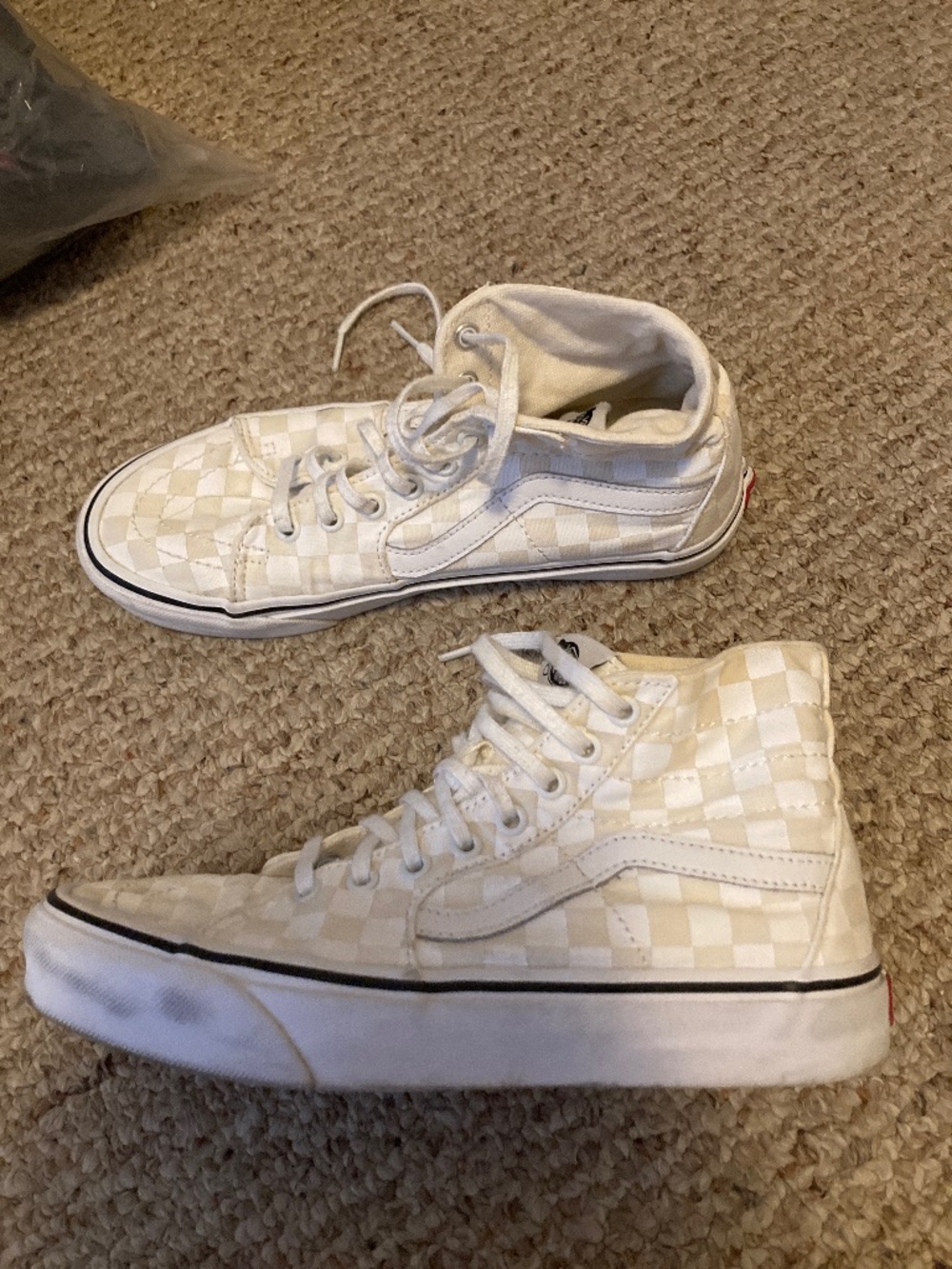 Like new womens 9 white high top checkered Vans